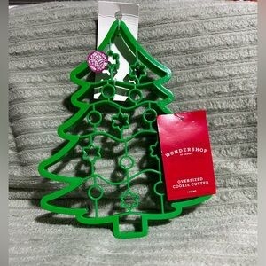 NWT-Wondershop Green Oversized Christmas Tree Cookie Cutter
